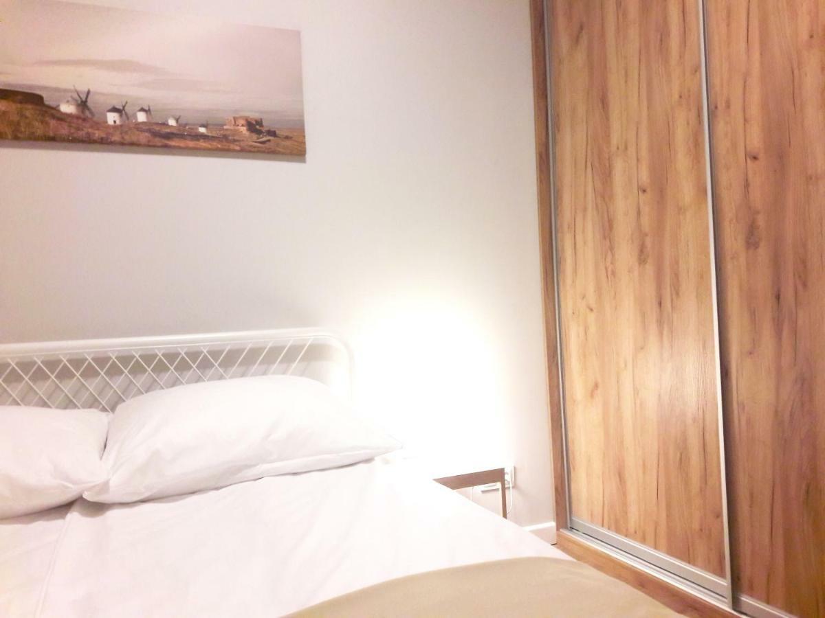 דירות ורשה Modern & Quiet In Royal Wilanow With Netflix מראה חיצוני תמונה