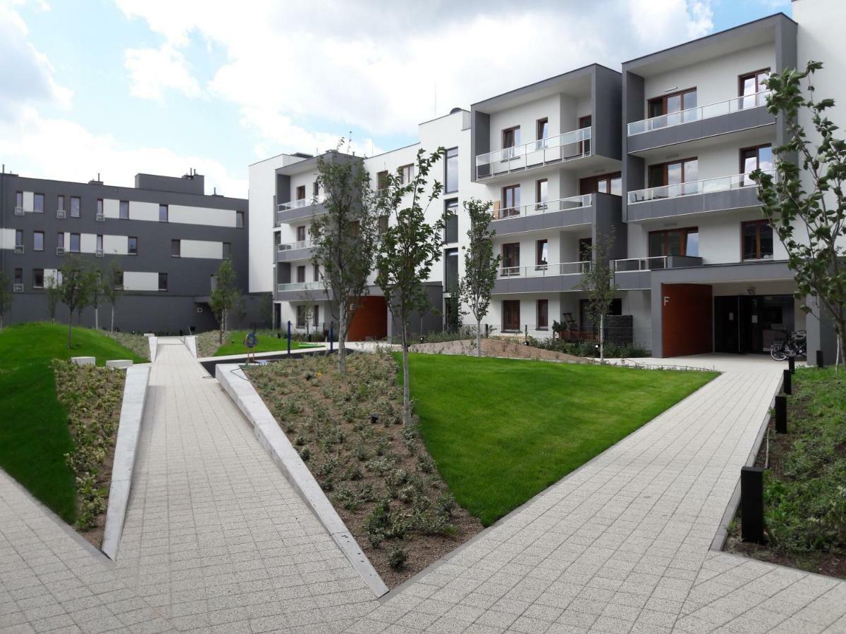דירות ורשה Modern & Quiet In Royal Wilanow With Netflix מראה חיצוני תמונה
