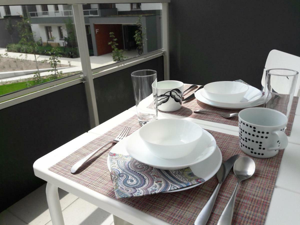 דירות ורשה Modern & Quiet In Royal Wilanow With Netflix מראה חיצוני תמונה