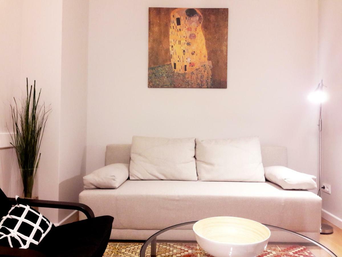 דירות ורשה Modern & Quiet In Royal Wilanow With Netflix מראה חיצוני תמונה